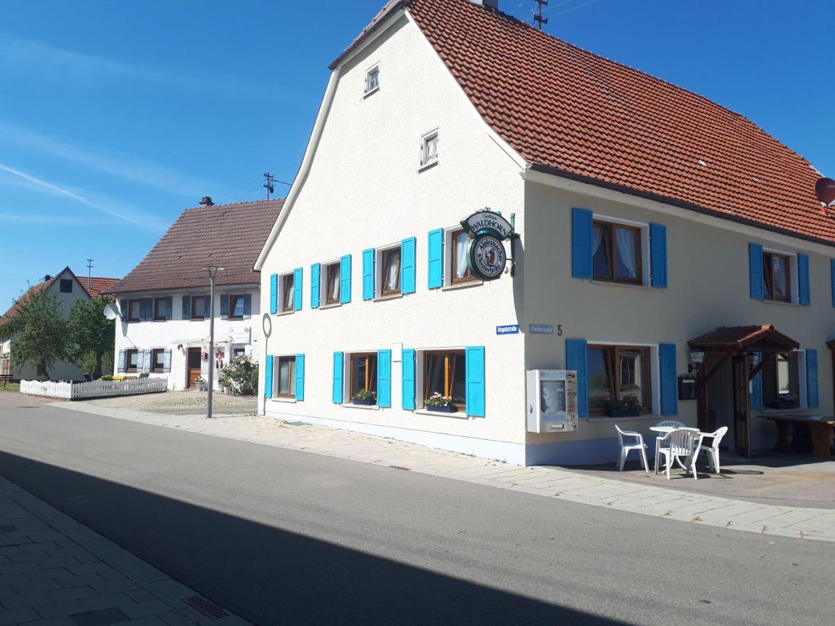 Gaestehaus Pension Waldhorn Weilen unter den Rinnen Esterno foto